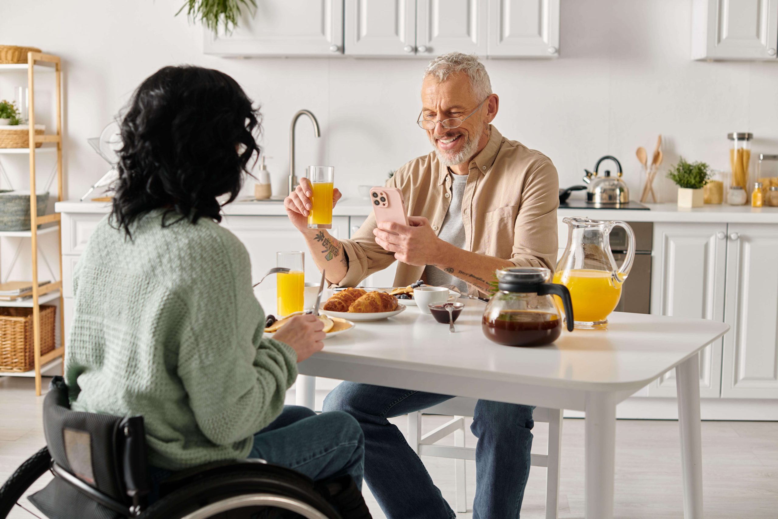 together-at-the-table-2024-11-09-09-37-27-utc